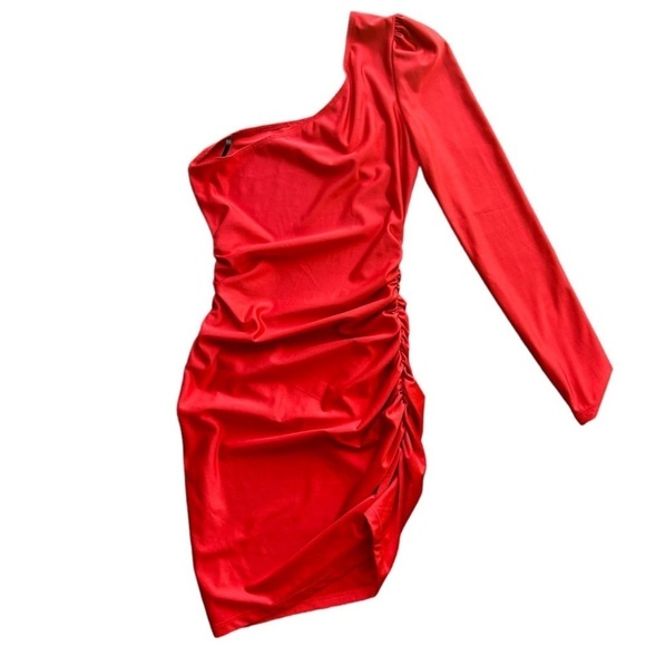 B. Darlin One Shoulder Long Sleeve Shiny Red BodyCon Ruched Side Cocktail Dress - Picture 1 of 10